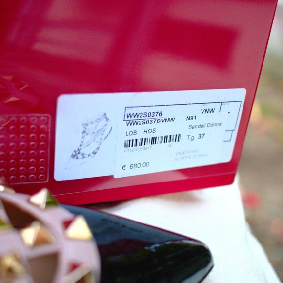 Valentino Women's Flats Size 37 EU/6.5W US - Picture 6 of 6